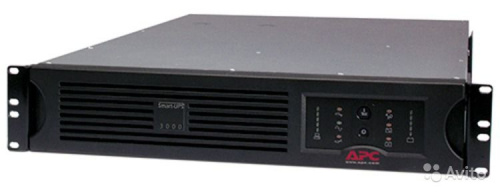 APC SUA3000RMI2U вид спереди